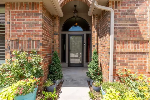 3201 Pinehurst Dr, Norman, OK 73072 photo 3