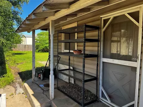Exterior - 305 N Reimer St, Corn, OK 73024 photo 6 of 6