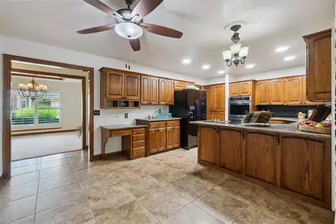 4113 Old Farm Rd, Oklahoma City, OK 73120