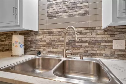 1301 Canterbury Blvd, Altus, OK 73521 photo 14