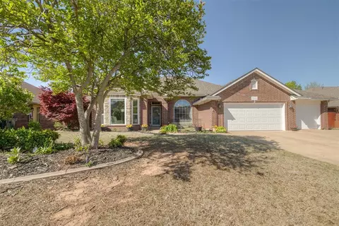 5645 Greenview Dr, Oklahoma City, OK 73135