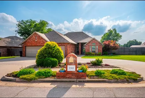 3301 Judy Ter, Moore, OK 73160