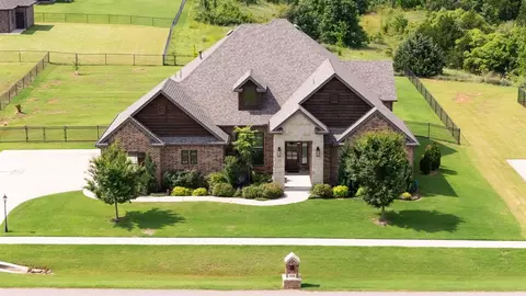 920 Villaverde Dr, Norman, OK 73071