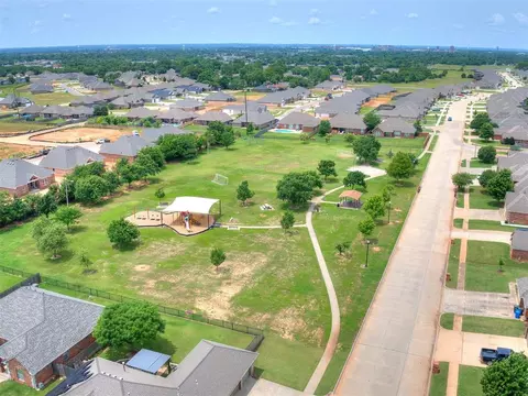 320 Summit Bnd, Norman, OK 73071 photo 46