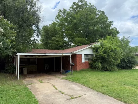513 Manor Dr, Norman, OK 73072