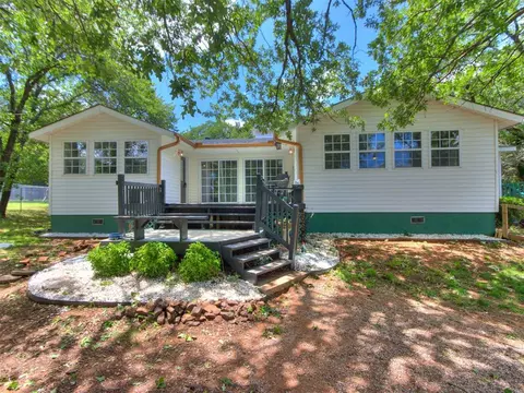 6617 Lake Shore Dr, Guthrie, OK 73044