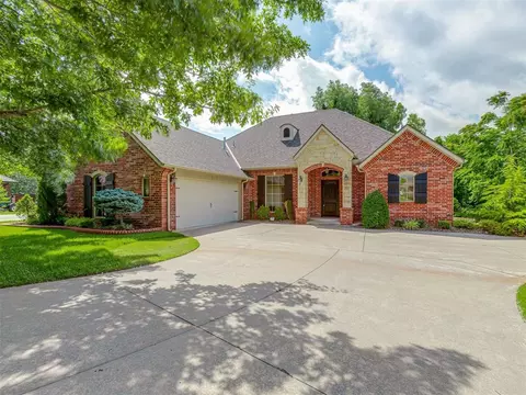 2263 Cornerstone Dr, Newcastle, OK 73065