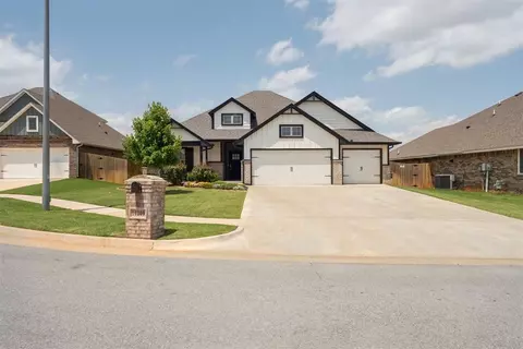 10109 NW 139th Cir, Yukon, OK 73099