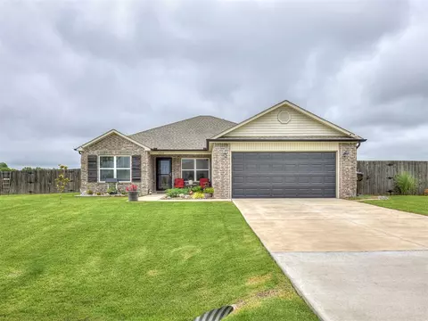 42173 N Max Henry Dr, Shawnee, OK 74804