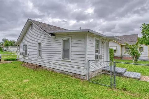810 E Main St, Norman, OK 73071 photo 3