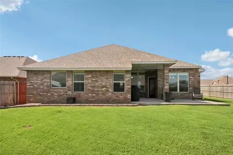 1101 NE 33rd Ter, Moore, OK 73160 photo 32