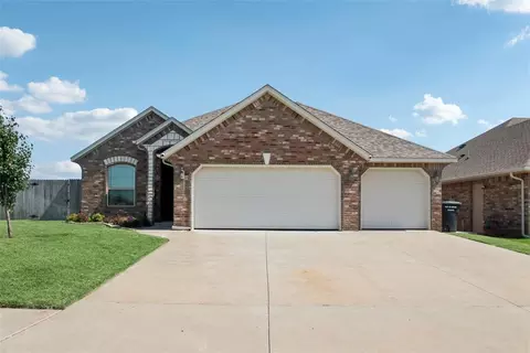1101 NE 33rd Ter, Moore, OK 73160 photo 2