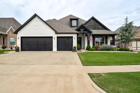 14605 Toulon Ln, Yukon, OK 73099