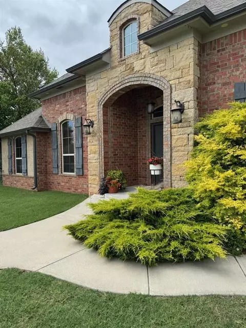509 Kings Ct, Tuttle, OK 73089 photo 4