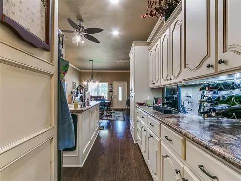 913 E Harrison Ave, Guthrie, OK 73044 photo 28