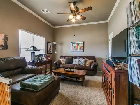 913 E Harrison Ave, Guthrie, OK 73044 photo 12