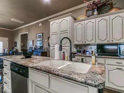 913 E Harrison Ave, Guthrie, OK 73044 photo 24