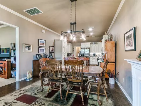 913 E Harrison Ave, Guthrie, OK 73044 photo 17