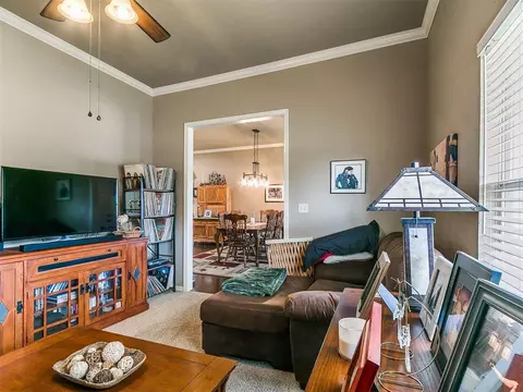 913 E Harrison Ave, Guthrie, OK 73044 photo 14