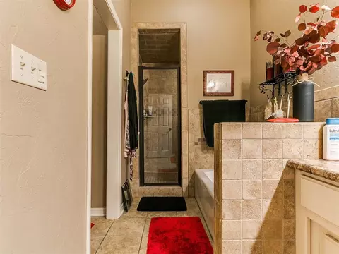 913 E Harrison Ave, Guthrie, OK 73044 photo 40
