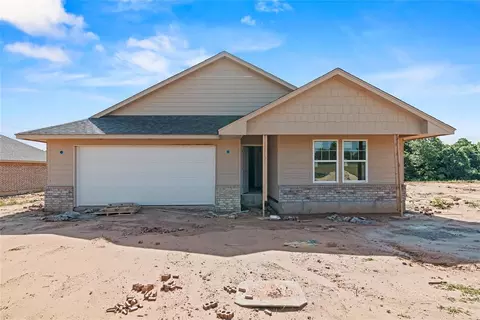 4677 Lincoln Lndg, Harrah, OK 73045