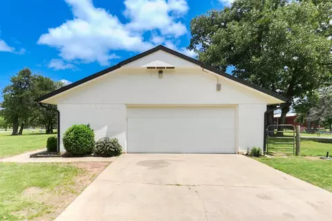29207 Homer Ln, Mcloud, OK 74851 photo 3