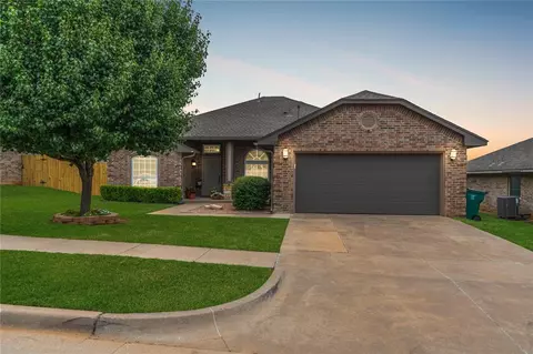 11229 NW 98th St, Yukon, OK 73099