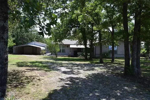 4102 Bingham Dr, Harrah, OK 73045