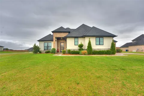 22301 Pine Bluff Way, Edmond, OK 73025