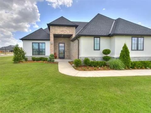 22301 Pine Bluff Way, Edmond, OK 73025