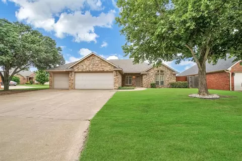 3405 Wendy Ln, Altus, OK 73521
