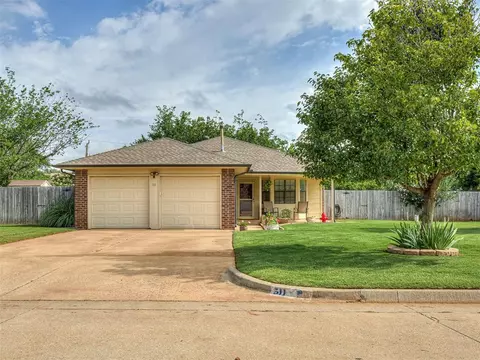 511 NW Jefferson Ave, Piedmont, OK 73078