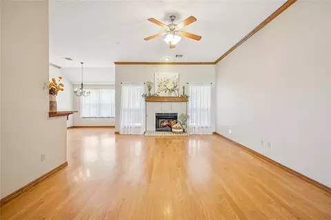1908 Riviera Dr, Tuttle, OK 73089 photo 4
