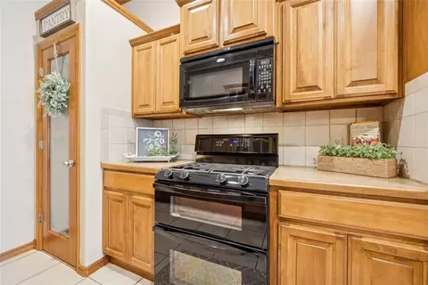 1908 Riviera Dr, Tuttle, OK 73089 photo 11