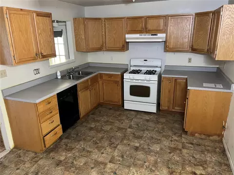 1012 Box St, Altus, OK 73521 photo 9