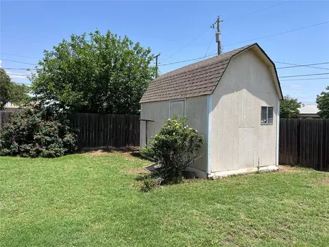 1012 Box St, Altus, OK 73521 photo 8