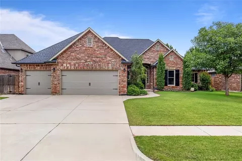 1013 Corbett Dr, Norman, OK 73072
