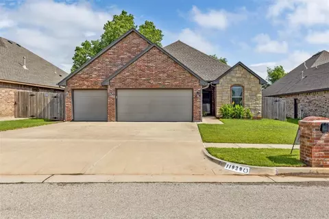 11929 SW 17th St, Yukon, OK 73099