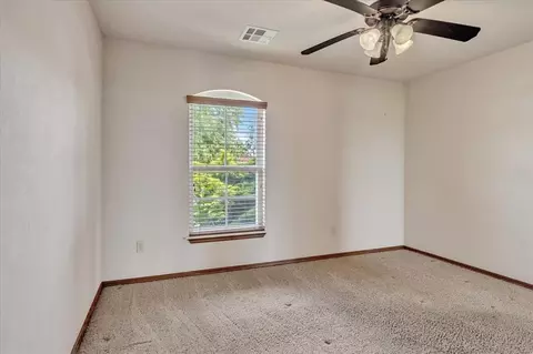 104 Southpointe Ave, Tuttle, OK 73089 photo 13