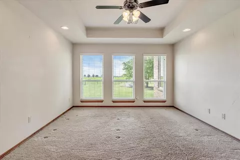 104 Southpointe Ave, Tuttle, OK 73089 photo 9