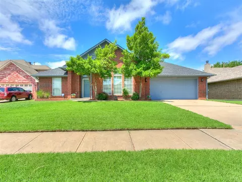 18309 Laurel Oak Dr, Edmond, OK 73012