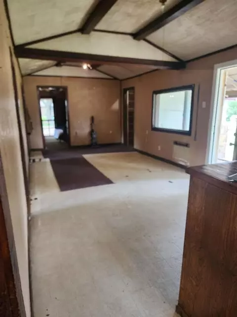 310 Mcgee St, Eufaula, OK 74432 photo 5