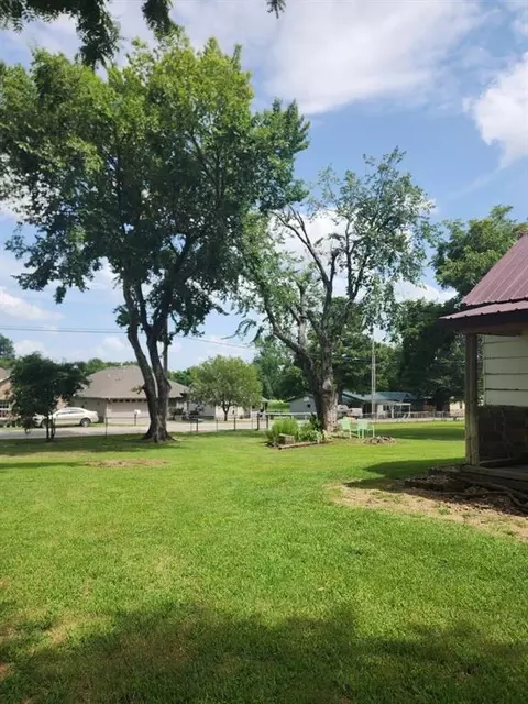 310 Mcgee St, Eufaula, OK 74432 photo 36
