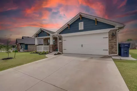 2220 Roca Dr, Edmond, OK 73012 photo 4
