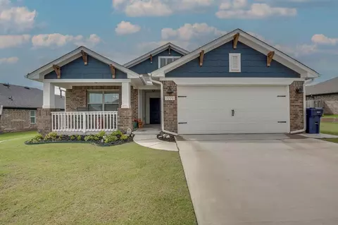 2220 Roca Dr, Edmond, OK 73012 photo 2