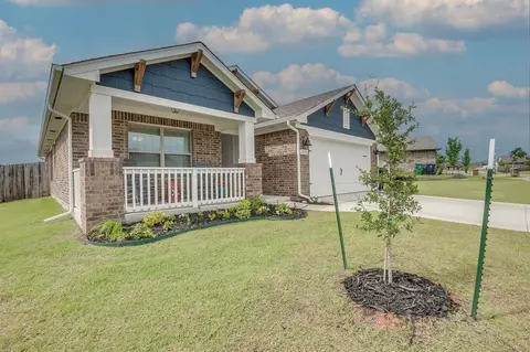 2220 Roca Dr, Edmond, OK 73012