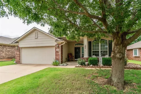 200 Great Oaks Dr, Norman, OK 73071