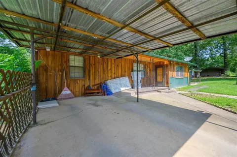 431 Canoe Rd, Broken Bow, OK 74728 photo 3