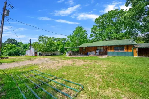 431 Canoe Rd, Broken Bow, OK 74728