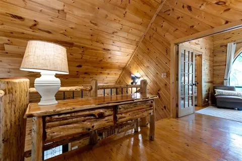 Entry Way - 185 Marlin Dr, Broken Bow, OK 74728 photo 1 of 1